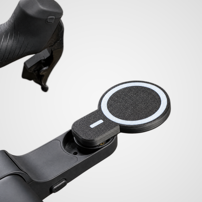 Maggie 2.0 MagSafe phone mount fitted to an out-front bike computer mount