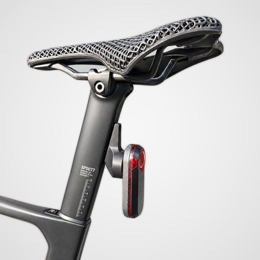Draaft Canyon Aeroad seat post mount with Garmin Varia radar, three-quarter view under the saddle